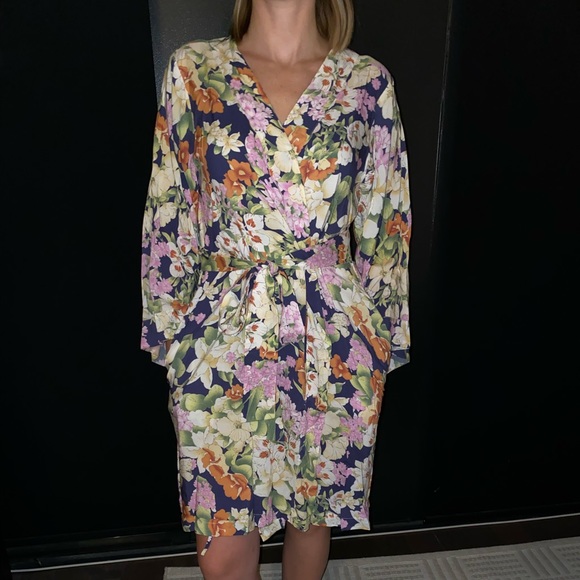 Yumi Kim floral super soft robe - Picture 3 of 3
